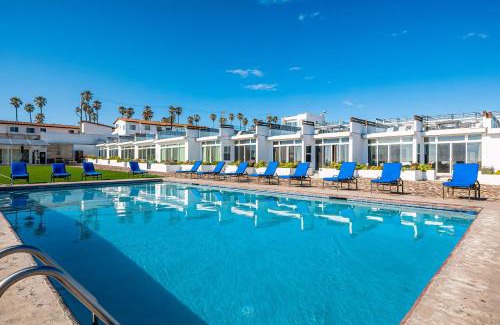 La Paloma Apartment | Comfortable Jr Suite 2 at Playa Arcangel with Pool & Hot Tub