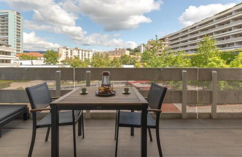 Citta Nuova-Barriera Nuova-San Vito-Citta Vecchia Apartment | Premium Jr Suite with Terrace, Wi-Fi & Easy Parking