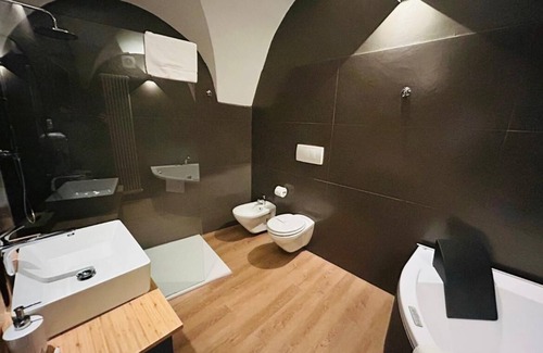 Martignano House | Jr Suite with private bath and sauna