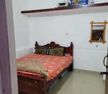 Valparai House | Cozy Jr Three Room House: Pet and Child Friendly Stay