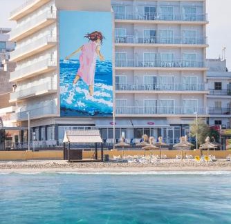 Can Picafort Hotel | Pet-Friendly JS Ca'n Picafort with Oceanfront Pool Access