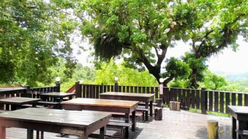 Wanrong Hotel | JS Hotspring: Family-Friendly Stay with Relaxing Hot Tub