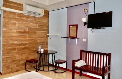 Tha Bo Hotel | Budget-Friendly JS Place THABO: Family-Approved Accommodations