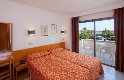 Portocolom Hotel | Discover JS Portocolom Suites: Oceanfront Bliss Awaiting
