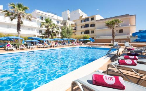 Can Picafort Hotel | Relax at JS Sol de Can Picafort - Adults Only Getaway