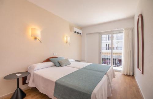 Can Picafort Hotel | Relax at JS Sol de Can Picafort - Adults Only Getaway