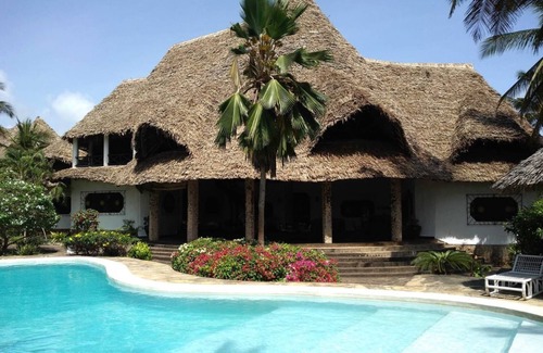 Watamu Villa | Discover Jua Villa: Family-Friendly Retreat with Pool