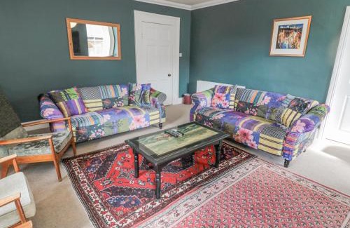 Embleton House | Discover Jubilee House: 4-Star, Pet-Friendly Oasis