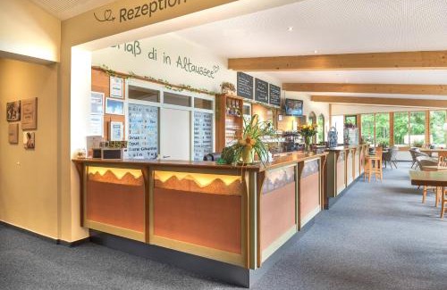Altaussee Hotel | Explore JUFA Hotel Altaussee: Pet-Friendly Retreat with Spa