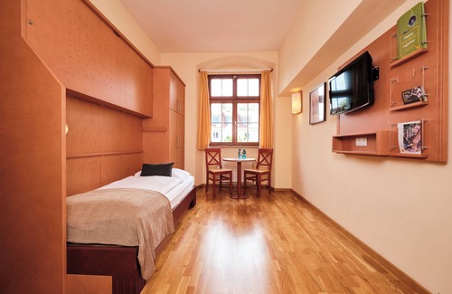 Meersburg Hotel | Relaxing JUFA Hotel Meersburg: Spa and Family-Friendly Stay