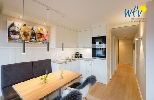 Juist Apartment | Elevate Your Juist Vacation with Family-Friendly Amenities!