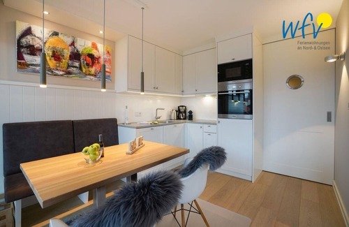 Juist Apartment | Elevate Your Juist Vacation with Family-Friendly Amenities!
