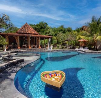 Penida Island Hotel | Cozy Jukung Cottage with Oceanfront Views and Pool