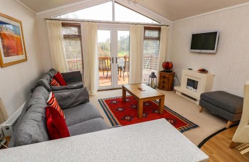Narberth House | Pet-Friendly Jules 79: Guest Rated 9.6 and Affordable Stay