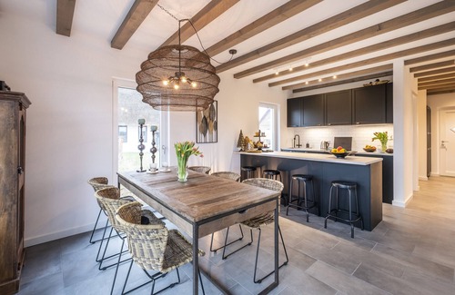 Gross Schwansee House | Jules Hus - Prime Location Near the Beach with Ocean Views