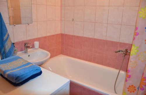 Imanta Apartment | Kid-Friendly Julia Apartment in Riga Imanta - Guest Rated 9.4