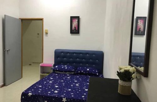 Ayer Keroh House | Family-Friendly Julia Homestay Near Taman Tasik Utama