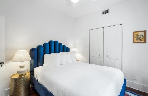 Downtown House | Julia Place: Oceanfront Retreat with High Guest Ratings