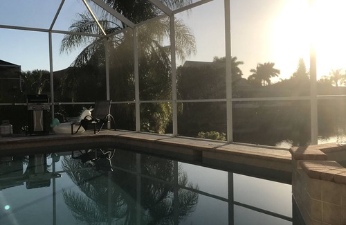 Biggar Villa | Explore Julia’s Hideaway: Lake View with Private Pool & Spa