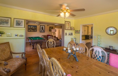 Julian House | Relaxing Julian Country Farmhouse with Spa and Pool Table