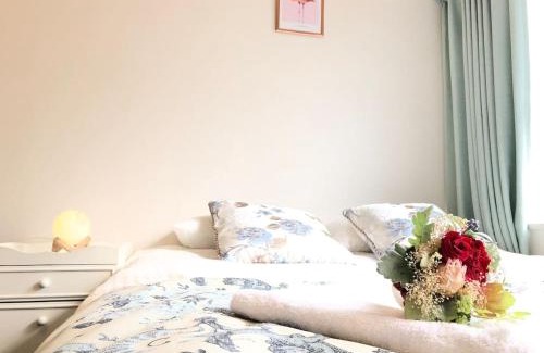 Nishigotanda Apartment | Convenient Julian Home: Steps from Shinagawa & Shibuya
