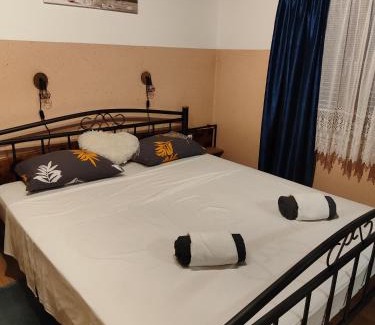 Vinica House | Exceptional Juliana House - Child Friendly & Guest Rated 9.7