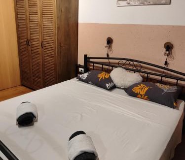 Vinica House | Exceptional Juliana House - Child Friendly & Guest Rated 9.7