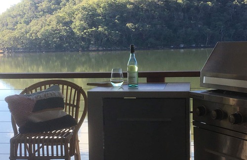 Sydney House | Unforgettable Sunsets at Julians on the Hawkesbury River