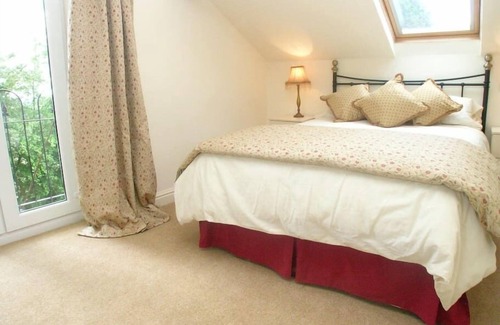 Saintbury Other | Juliet Cottage: Cozy Retreat with Private Hot Tub