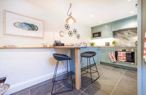 St Ives Cottage | Elegant Juliot Cottage: Guest Rated 10/10 with Breakfast