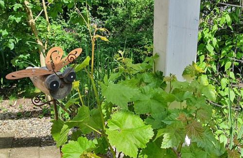 Flachslanden Apartment | Pet-Friendly Retreat at Apartment Virnsberg - Rated 8.8/10