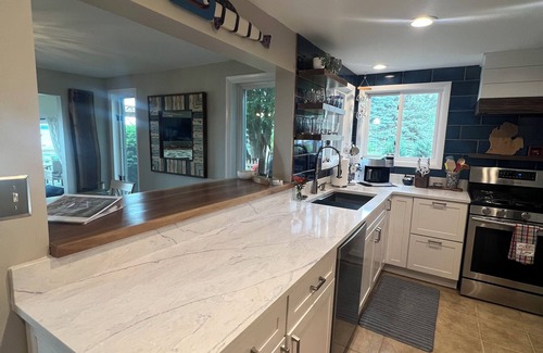 Charlevoix House | Exceptional Lake Charlevoix Waterfront Home with Spa Amenities