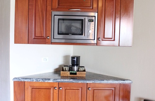 Playa Flamingo House | Beachfront Retreat @ The Palms - Guest Rated 10/10!
