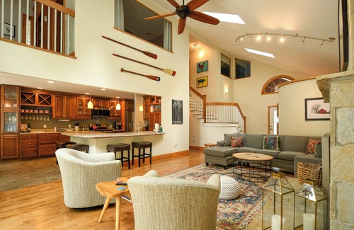 Raymond House | Exceptional Waterfront Home with Pool on Raymond Pond