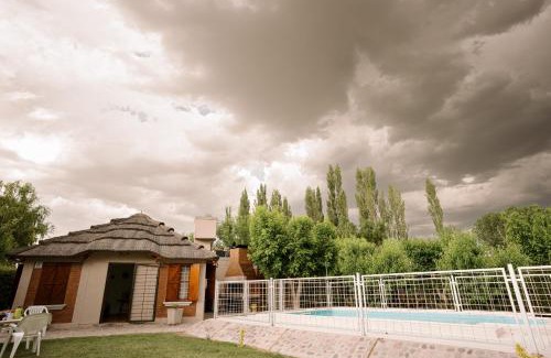 Rama Caida Cabin | Experience Jumani Cabañas: Rated 10/10 with Pool & Kitchen