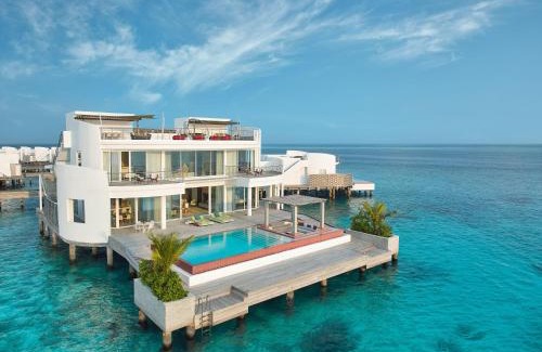Kanifinolhu Island Resort | Experience Jumeirah Olhahali Island Maldives - 5-Star Haven