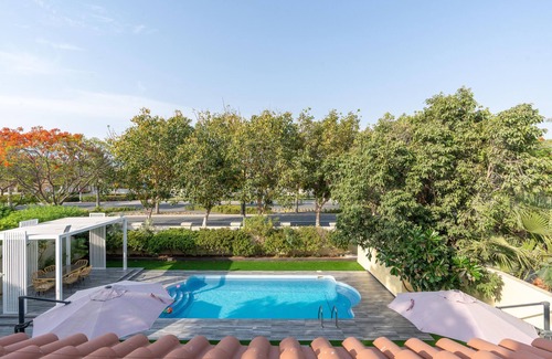 Dubai Marina Villa | Inviting Vrbo Property with Spa and Pet-Friendly Amenities