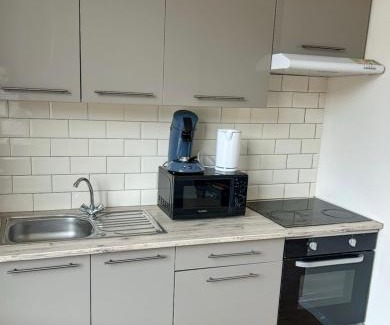 Jumet Apartment | Family-Friendly Stay at Jumet 242, Near Charleroi Airport