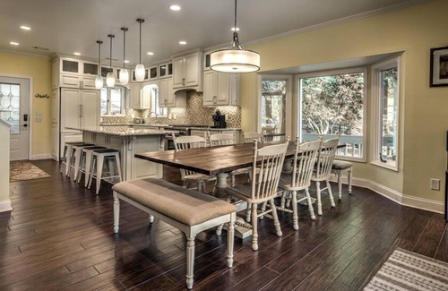 Necowa Cove Cabin | Relax by the Lake: Waterfront Retreat with Private Dock