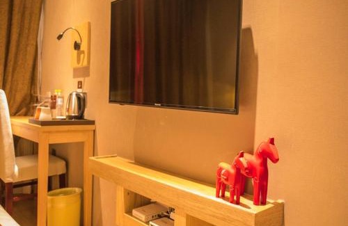 Wuhua Hotel | Explore JUN Hotels in Kunming's Wuhua District
