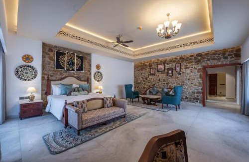 Sawai Madhopur Hotel | Experience Juna Mahal Jungle Resort: 5-Star Oasis Awaits