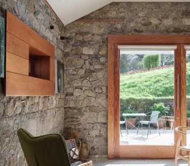 Blessington House | Elegant Stay at June Blake's Garden - 5 Star Retreat