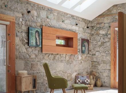 Blessington House | Elegant Stay at June Blake's Garden - 5 Star Retreat