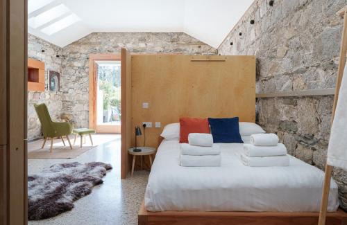 Blessington House | Elegant Stay at June Blake's Garden - 5 Star Retreat