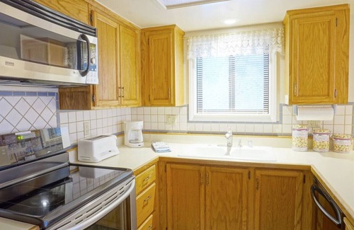 June Lake Condo | June Lake Interlaken: Guest Rated 9.6, Spa & Hot Tub Amenities