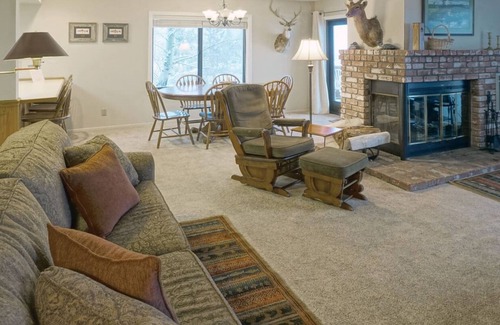 June Lake Condo | June Lake Interlaken: Guest Rated 9.6, Spa & Hot Tub Amenities