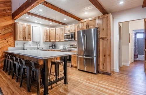 June Lake Condo | Guest Rated: 9.8 at June Lake Sierra Suns - Family Friendly Retreat