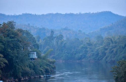 Sai Yok House | Explore Comfort at Jung Ja Hut with Pool and Pet-Friendly Perks