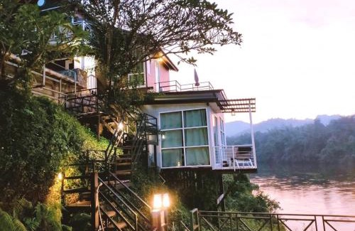 Sai Yok House | Explore Comfort at Jung Ja Hut with Pool and Pet-Friendly Perks