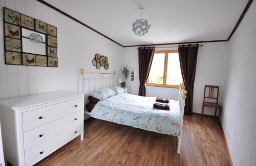 Matten bei Interlaken Apartment | Family-Friendly Jungfrau Views Apartment with Scenic Vistas